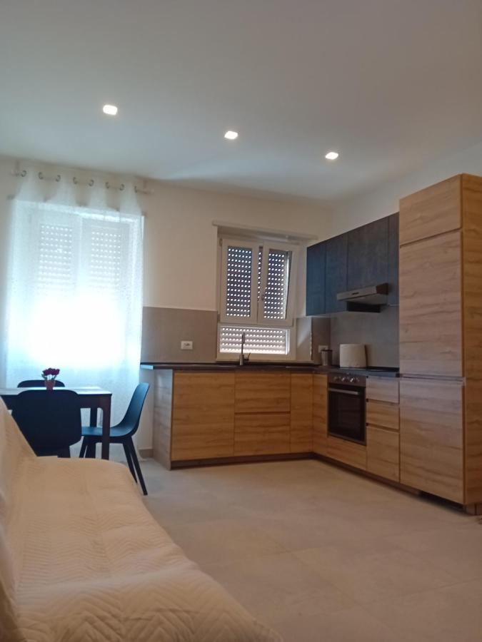 Ferienwohnung Alessya Delux Ladispoli Exterior foto