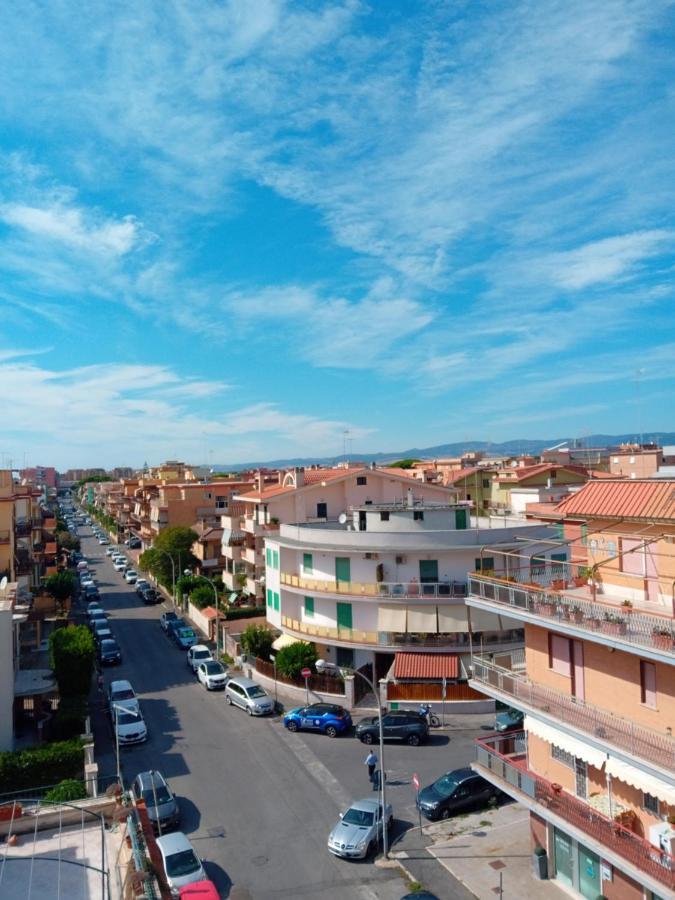 Ferienwohnung Alessya Delux Ladispoli Exterior foto