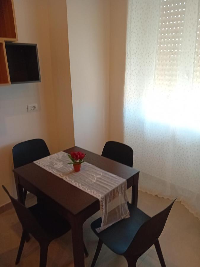 Ferienwohnung Alessya Delux Ladispoli Exterior foto